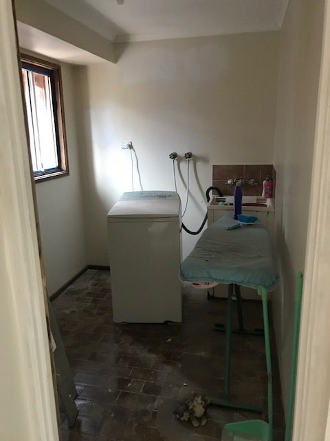 Laundry before the Middle Park renovation